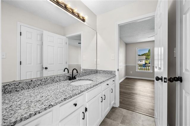 814 N Greenbriar Street, Liberty, NC 27298