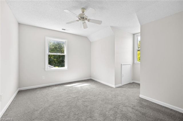 814 N Greenbriar Street, Liberty, NC 27298
