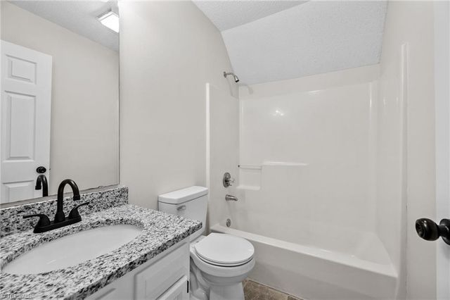 814 N Greenbriar Street, Liberty, NC 27298