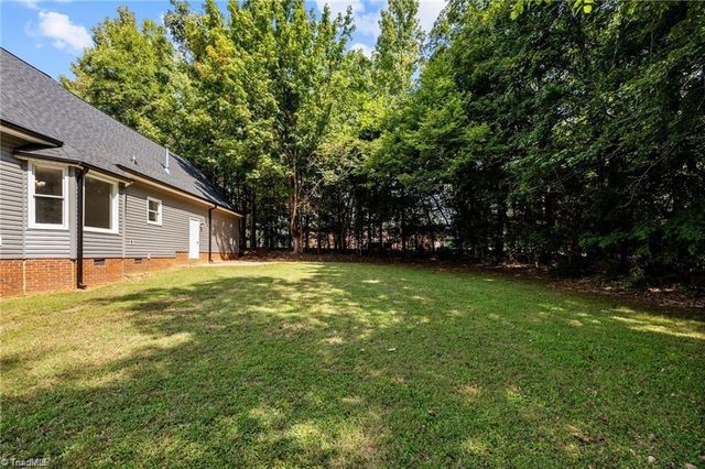 814 N Greenbriar Street, Liberty, NC 27298