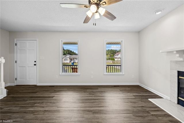 814 N Greenbriar Street, Liberty, NC 27298