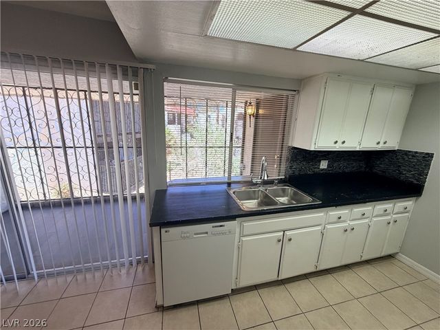 1405 Vegas Valley Drive 252, Las Vegas, NV 89169