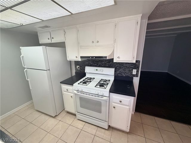 1405 Vegas Valley Drive 252, Las Vegas, NV 89169