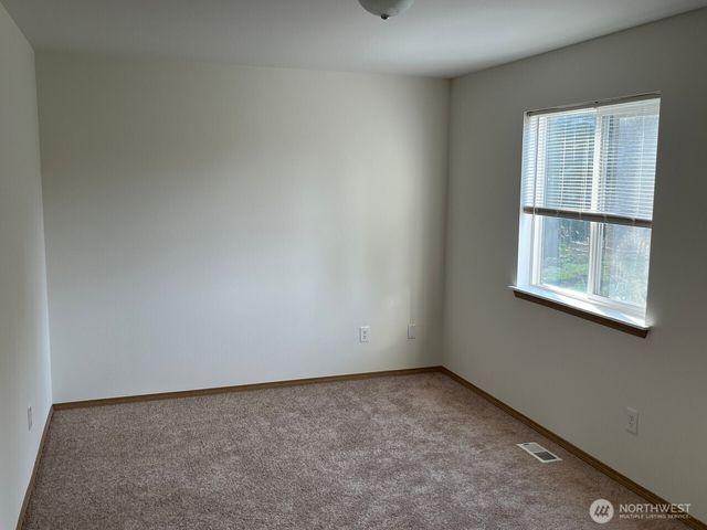7903 115th Street E, Puyallup, WA 98373