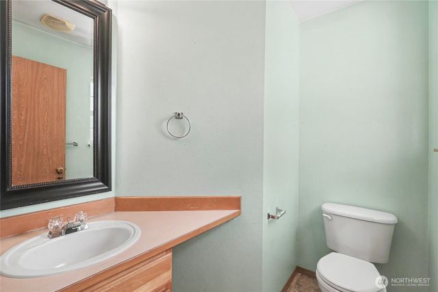 7903 115th Street E, Puyallup, WA 98373