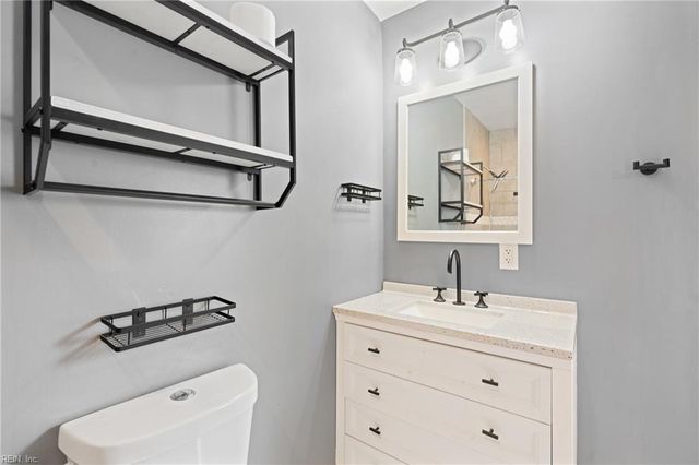 301 Viking ST, Portsmouth, VA 23701