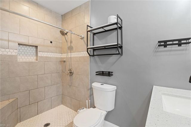 301 Viking ST, Portsmouth, VA 23701