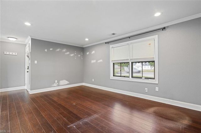 301 Viking ST, Portsmouth, VA 23701