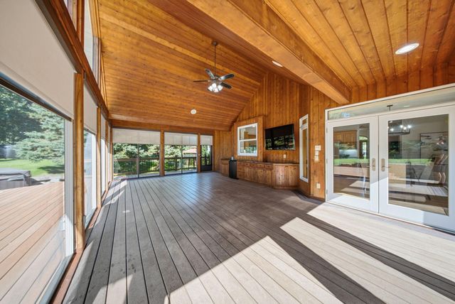 869 Mendakota Court, Mendota Heights, MN 55120