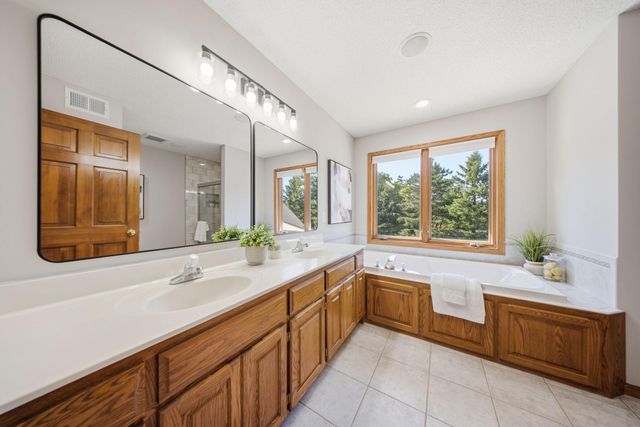 869 Mendakota Court, Mendota Heights, MN 55120