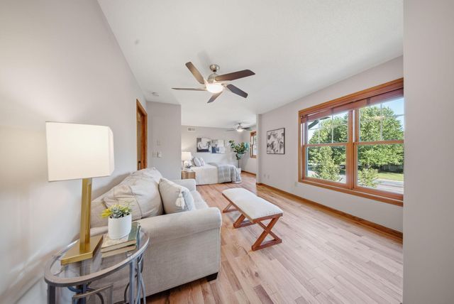869 Mendakota Court, Mendota Heights, MN 55120