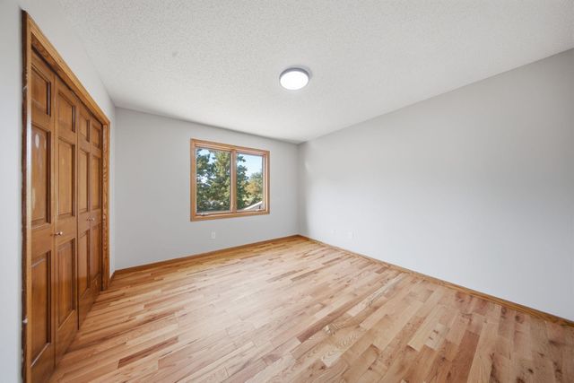 869 Mendakota Court, Mendota Heights, MN 55120