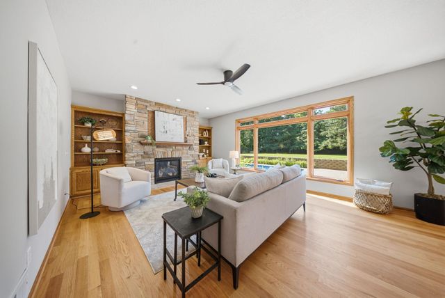 869 Mendakota Court, Mendota Heights, MN 55120