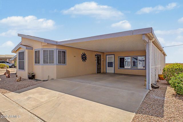 2208 W BASELINE Avenue 3, Apache Junction, AZ 85120