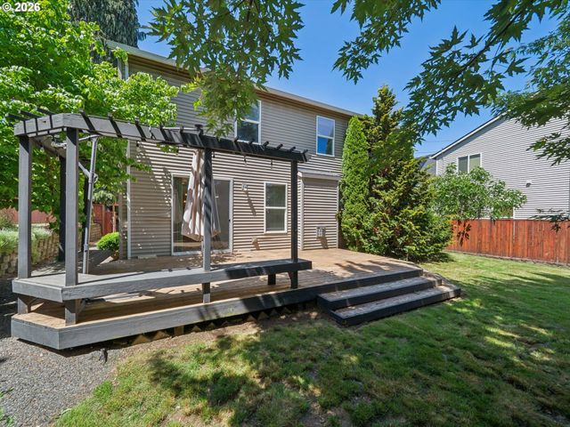 14332 TALAWA Dr, Oregon City, OR 97045