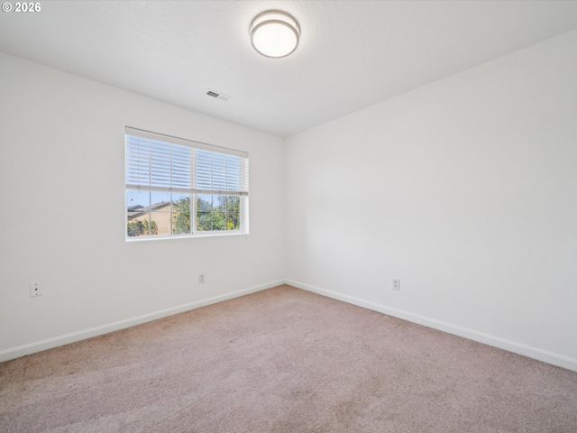 14332 TALAWA Dr, Oregon City, OR 97045