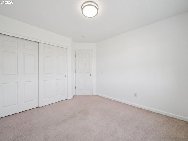 14332 TALAWA Dr, Oregon City, OR 97045