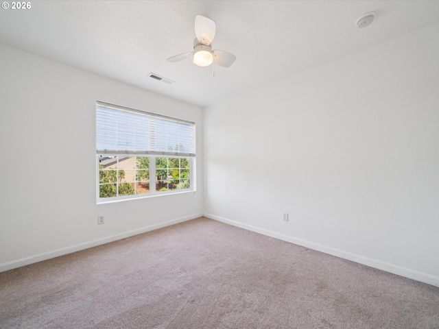 14332 TALAWA Dr, Oregon City, OR 97045