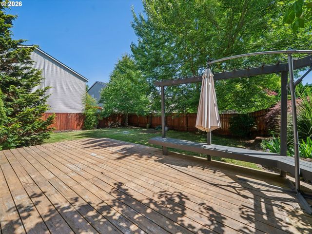 14332 TALAWA Dr, Oregon City, OR 97045