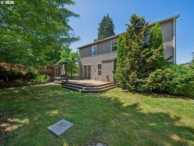 14332 TALAWA Dr, Oregon City, OR 97045