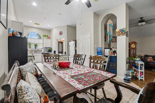 11126 N 30th Avenue N, Texas City, TX 77591