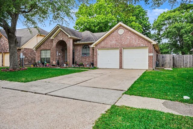 11126 N 30th Avenue N, Texas City, TX 77591