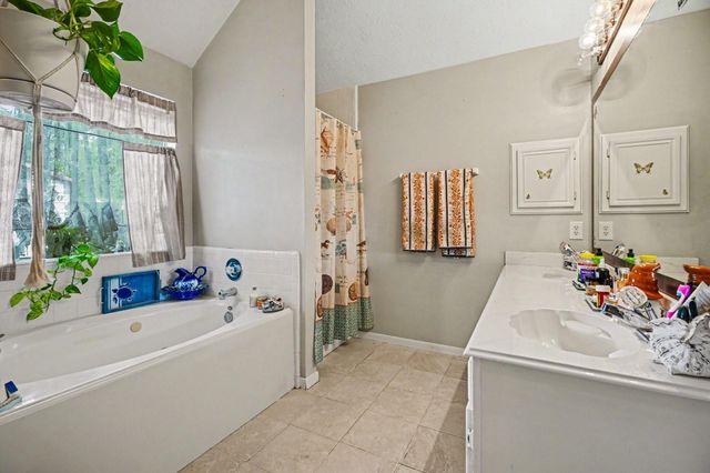 11126 N 30th Avenue N, Texas City, TX 77591