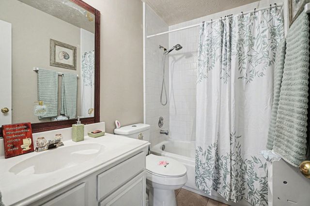 11126 N 30th Avenue N, Texas City, TX 77591