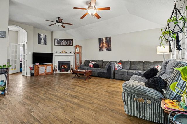 11126 N 30th Avenue N, Texas City, TX 77591