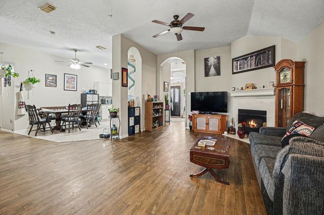 11126 N 30th Avenue N, Texas City, TX 77591