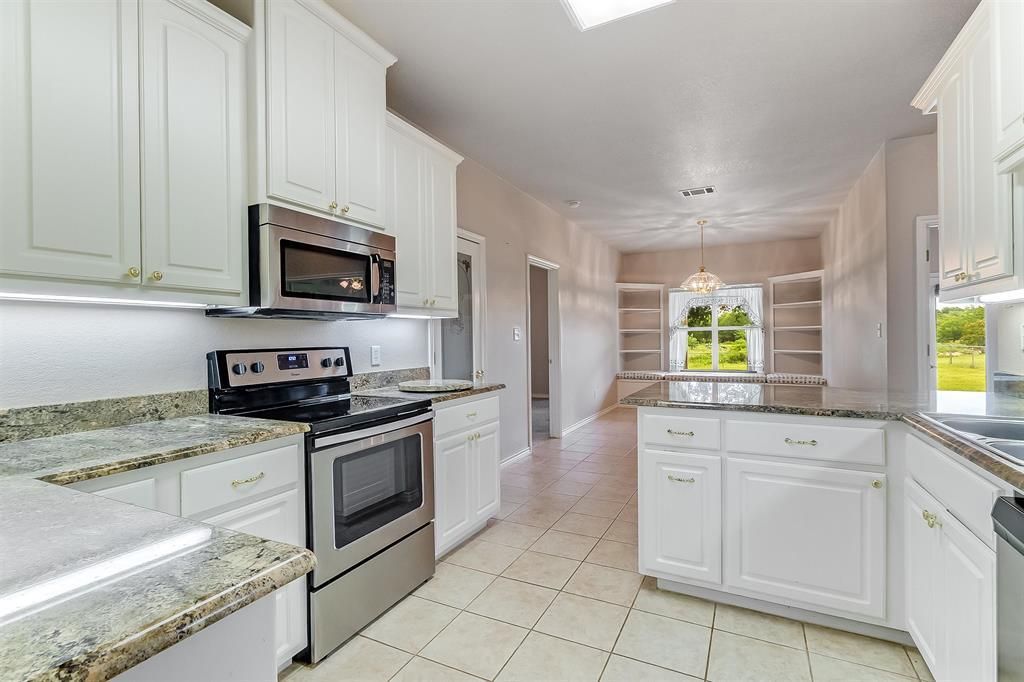 416 Highland DR, Marble Falls, TX 78654