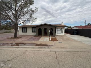 316 S Sixth Street, Anthony, TX 79821