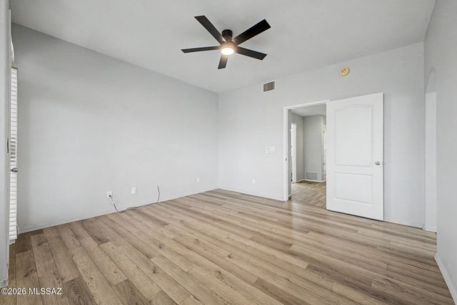 9821 N Sunset Creek Place, Tucson, AZ 85742