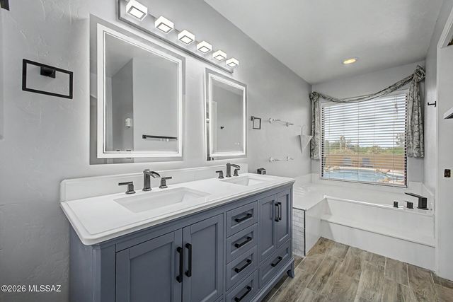 9821 N Sunset Creek Place, Tucson, AZ 85742