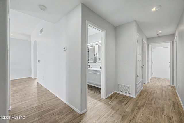 9821 N Sunset Creek Place, Tucson, AZ 85742