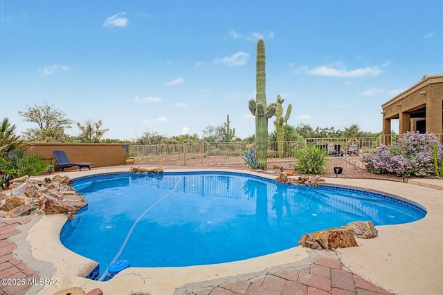 9821 N Sunset Creek Place, Tucson, AZ 85742