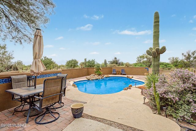 9821 N Sunset Creek Place, Tucson, AZ 85742