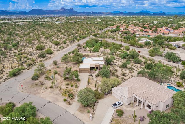 9821 N Sunset Creek Place, Tucson, AZ 85742