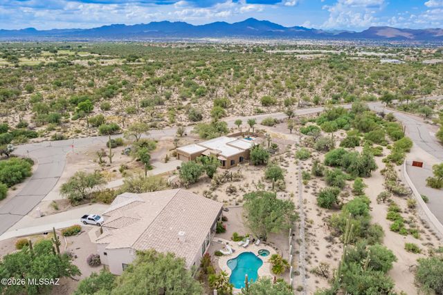 9821 N Sunset Creek Place, Tucson, AZ 85742