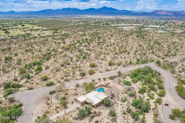 9821 N Sunset Creek Place, Tucson, AZ 85742