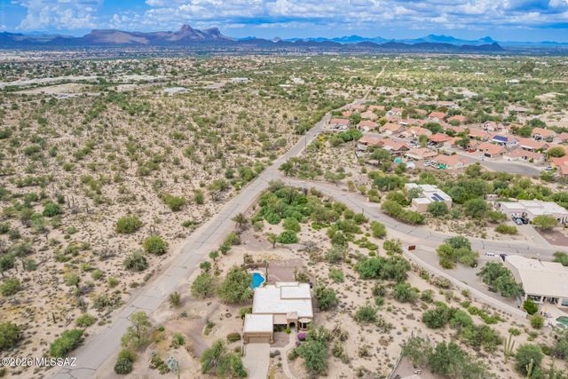 9821 N Sunset Creek Place, Tucson, AZ 85742