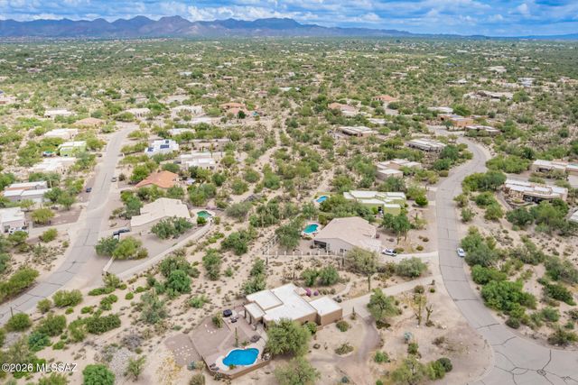 9821 N Sunset Creek Place, Tucson, AZ 85742