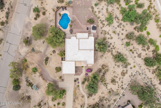 9821 N Sunset Creek Place, Tucson, AZ 85742