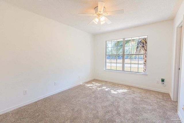 5076 Cassia Dr, Pensacola, FL 32506