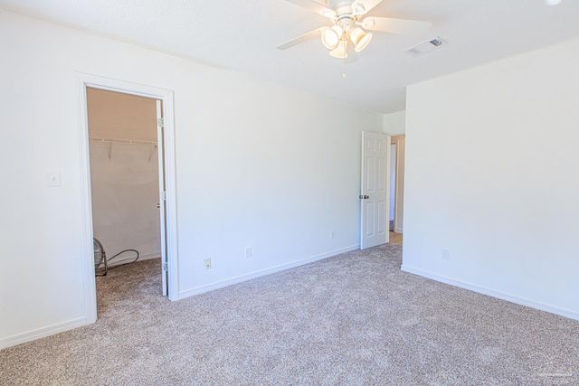 5076 Cassia Dr, Pensacola, FL 32506