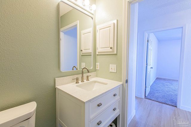 5076 Cassia Dr, Pensacola, FL 32506