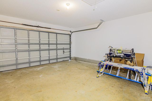 5076 Cassia Dr, Pensacola, FL 32506