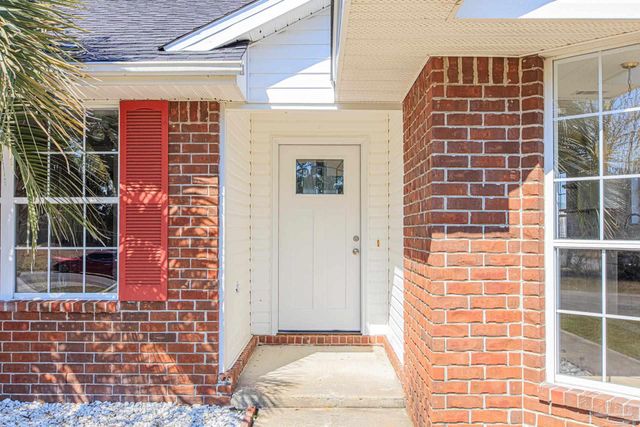 5076 Cassia Dr, Pensacola, FL 32506