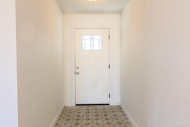 5076 Cassia Dr, Pensacola, FL 32506