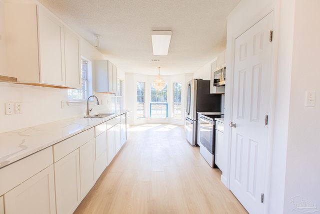 5076 Cassia Dr, Pensacola, FL 32506